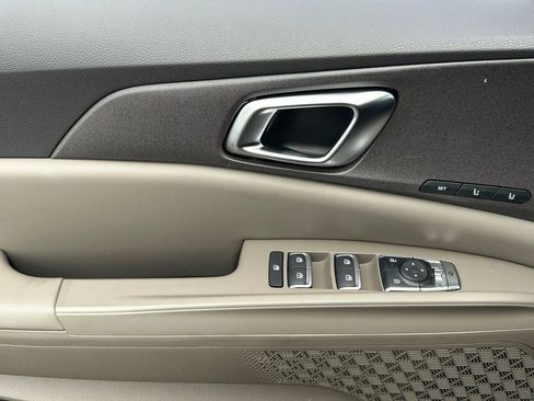 New 2026 Kia Carnival SX FWD image 9