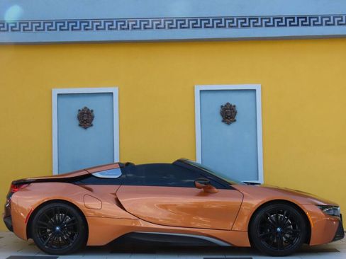 Used 2019 BMW i8 Roadster AWD/4WD image 16