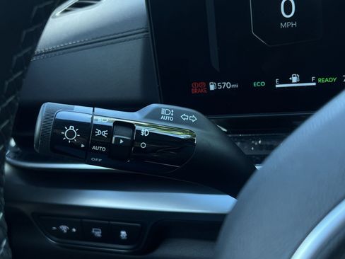 New 2026 Kia Carnival SX FWD image 34