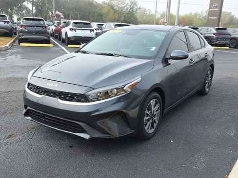 Used 2023 Kia Forte LXS w/ LXS Technology Package image 2
