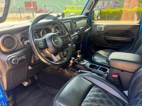 Used 2020 Jeep Gladiator Sport w/ Quick Order Package 24S AWD/4WD image 24