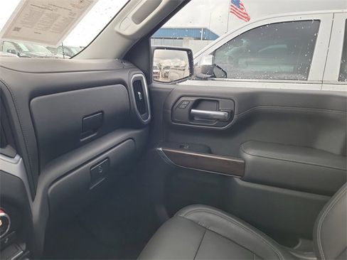 Used 2019 GMC Sierra 1500 SLT image 28