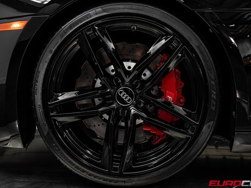 Used 2015 Audi R8 V10 image 23