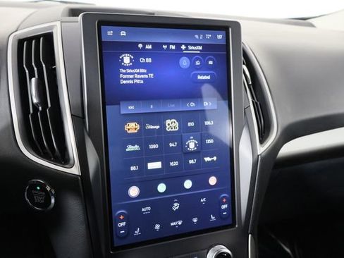Used 2024 Ford Edge SEL AWD/4WD image 29