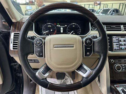 Used 2014 Land Rover Range Rover HSE AWD/4WD image 24