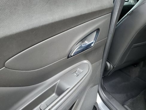 Used 2020 Buick Encore Preferred FWD image 10