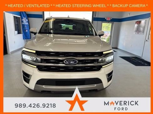 Used 2023 Ford Expedition Limited AWD/4WD image 2
