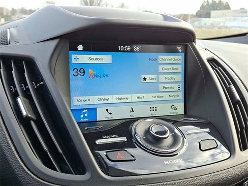 Used 2019 Ford Escape Titanium w/ U9j03 - Titanium Tow Package image 18