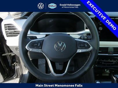New 2025 Volkswagen Taos SE