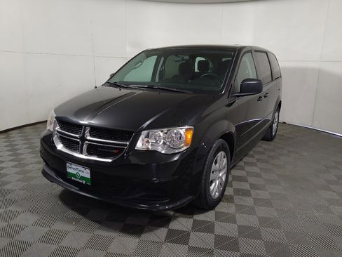 Used 2017 Dodge Grand Caravan SE FWD image 15