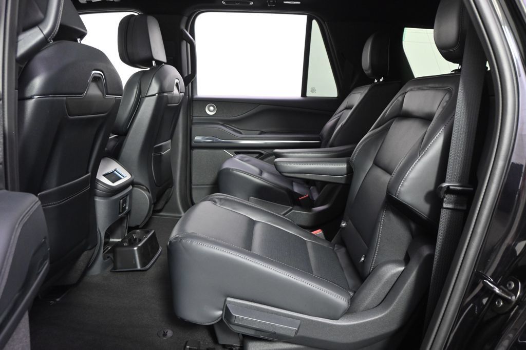 New 2027 Lincoln Navigator L Reserve w/ Jet Appearance Package AWD/4WD image 22