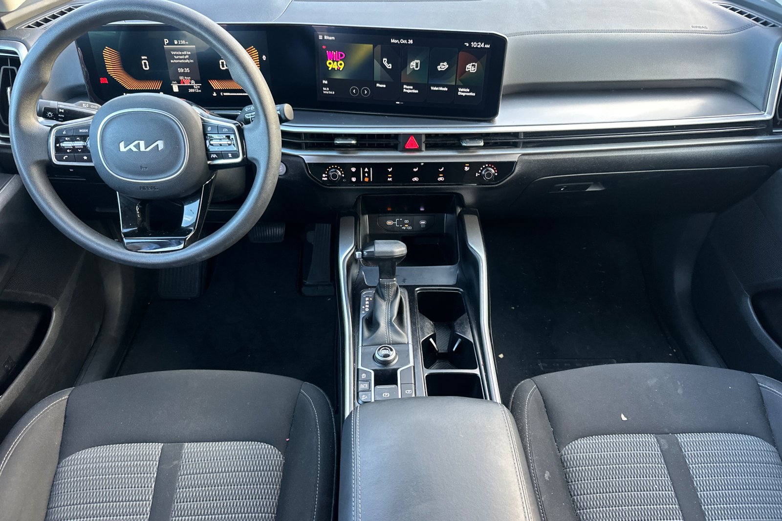 Used 2024 Kia Sorento LX FWD image 15