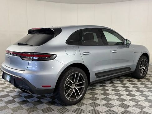 Used 2025 Porsche Macan AWD/4WD image 7