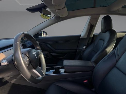 Used 2018 Tesla Model 3 Long Range image 10