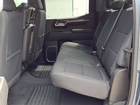 Used 2023 GMC Sierra 1500 SLE w/ X31 Off-Road Package AWD/4WD image 11