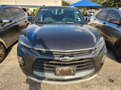 Used 2020 Chevrolet Blazer LT FWD image 2