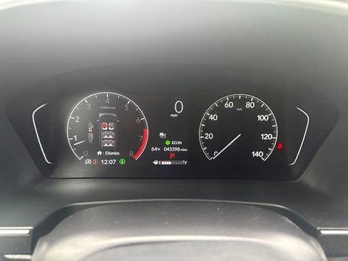 Used 2023 Honda Pilot Sport image 12