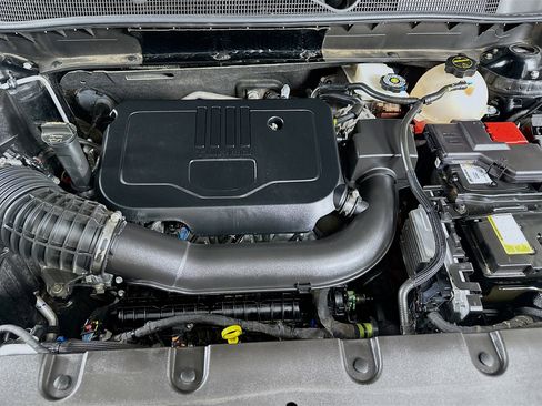 Used 2025 Chevrolet Blazer LT image 31