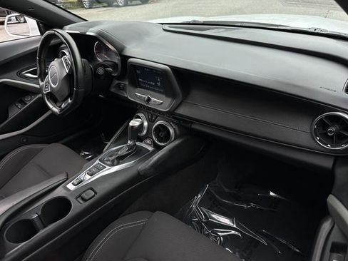 Used 2018 Chevrolet Camaro LT image 15