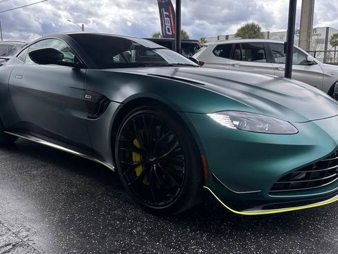Used 2022 Aston Martin V8 Vantage Coupe image 6