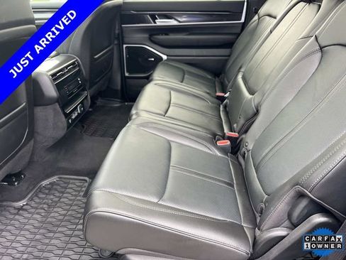Certified 2024 Jeep Wagoneer 2WD w/ Premium Group I image 20