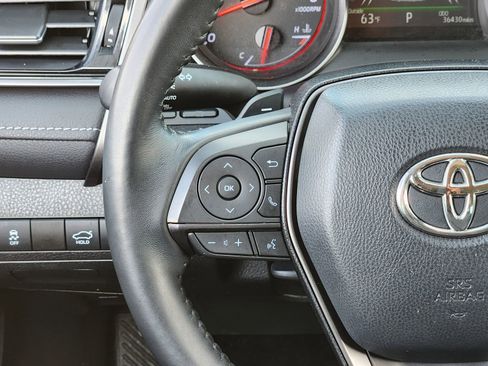 Used 2022 Toyota Camry XSE image 31
