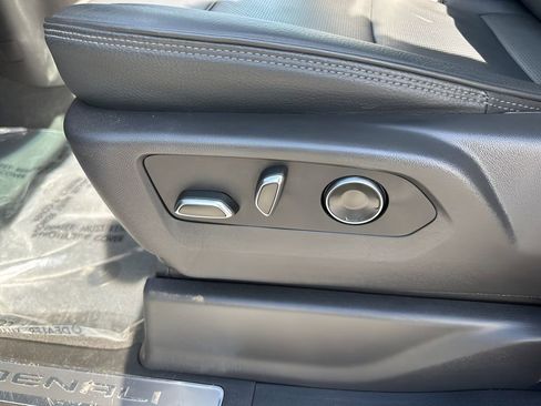 Used 2024 GMC Sierra 1500 Denali image 19