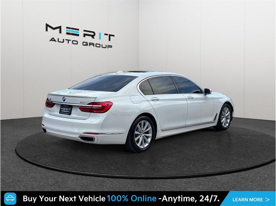 Used 2018 BMW 750i xDrive AWD/4WD image 9