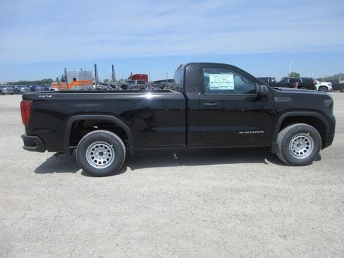 New 2026 GMC Sierra 1500 Pro AWD/4WD image 3