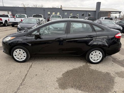 Used 2019 Ford Fiesta S FWD image 3