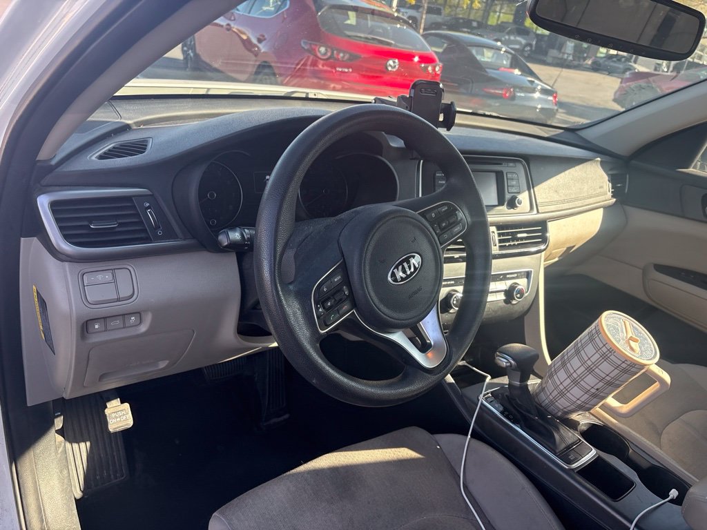 Used 2016 Kia Optima LX FWD image 5