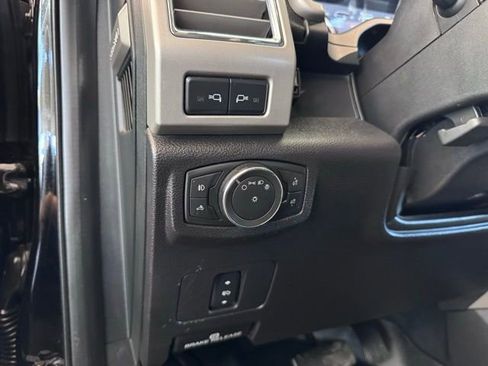 Used 2017 Ford F250 Lariat w/ Tow Technology Bundle image 25