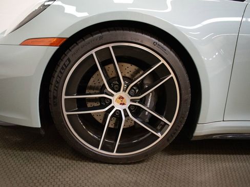Certified 2025 Porsche 911 Carrera T RWD image 15
