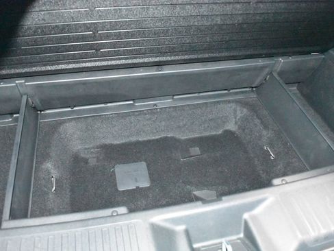 Used 2025 Honda Pilot Black Edition image 34