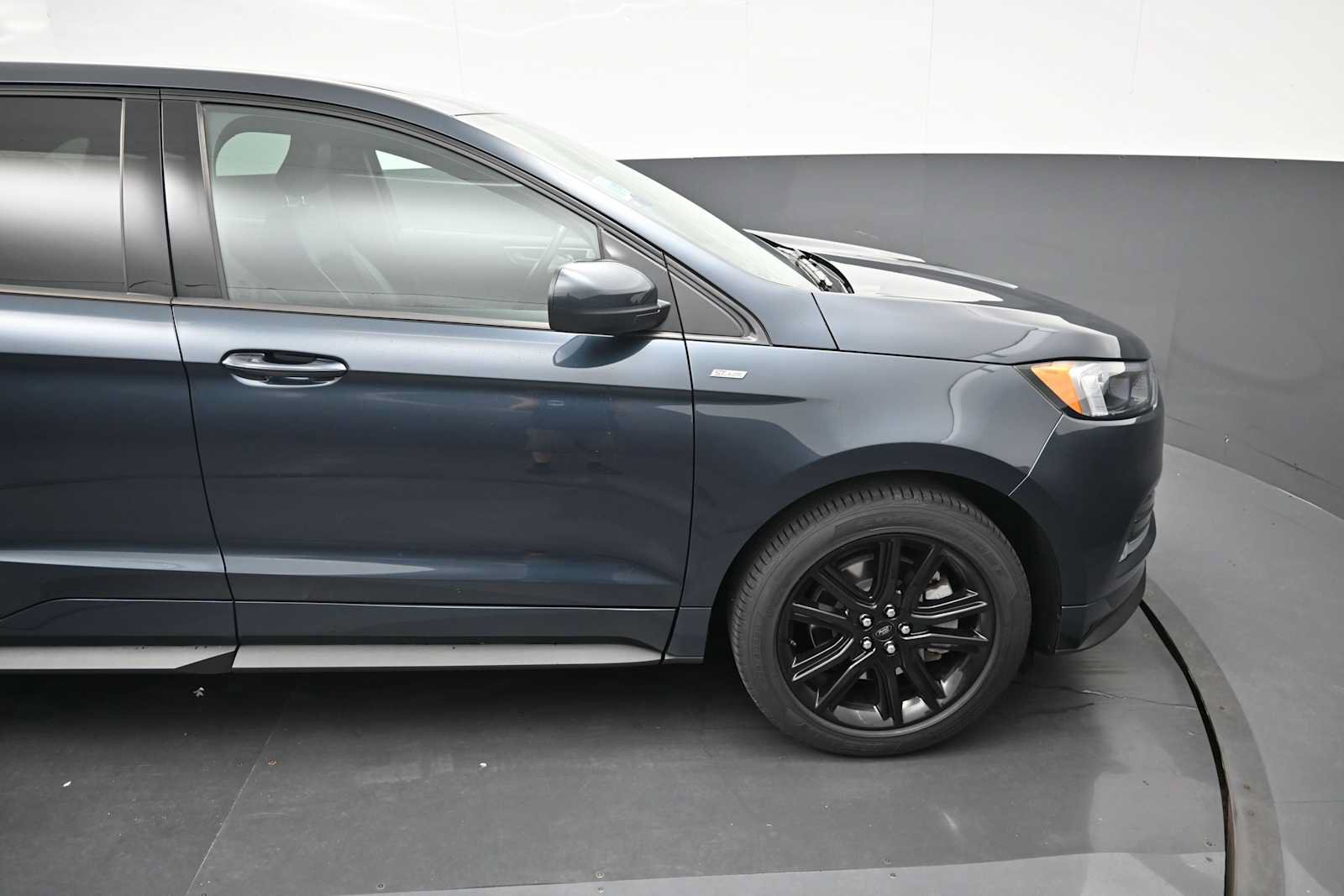 Used 2024 Ford Edge ST-Line AWD/4WD image 11