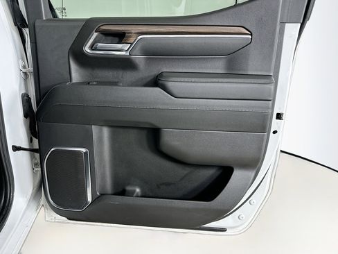 Used 2023 Chevrolet Silverado 1500 LT AWD/4WD image 29