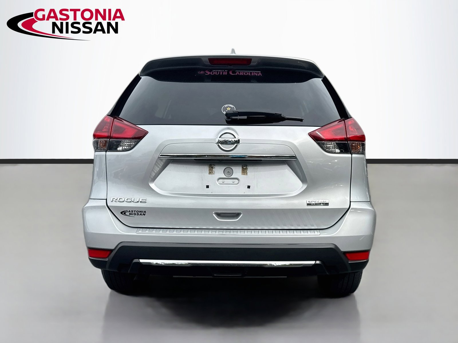 Used 2019 Nissan Rogue S w/ Special Edition Package FWD image 7
