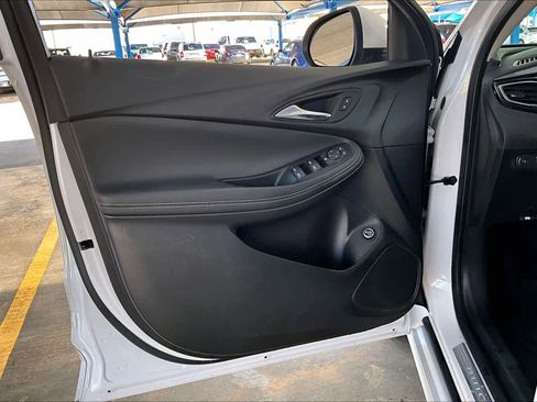 Used 2023 Buick Encore GX Select w/ Sport Touring Package image 22