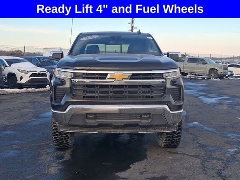 Used 2022 Chevrolet Silverado 1500 LT w/ Z71 Off-Road Package image 2
