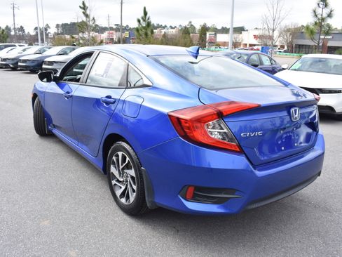 Certified 2017 Honda Civic EX image 8