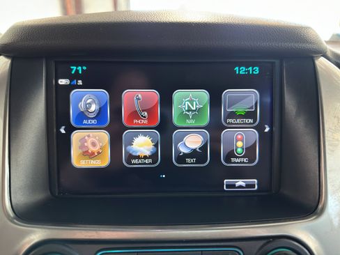 Used 2020 Chevrolet Suburban LT image 14