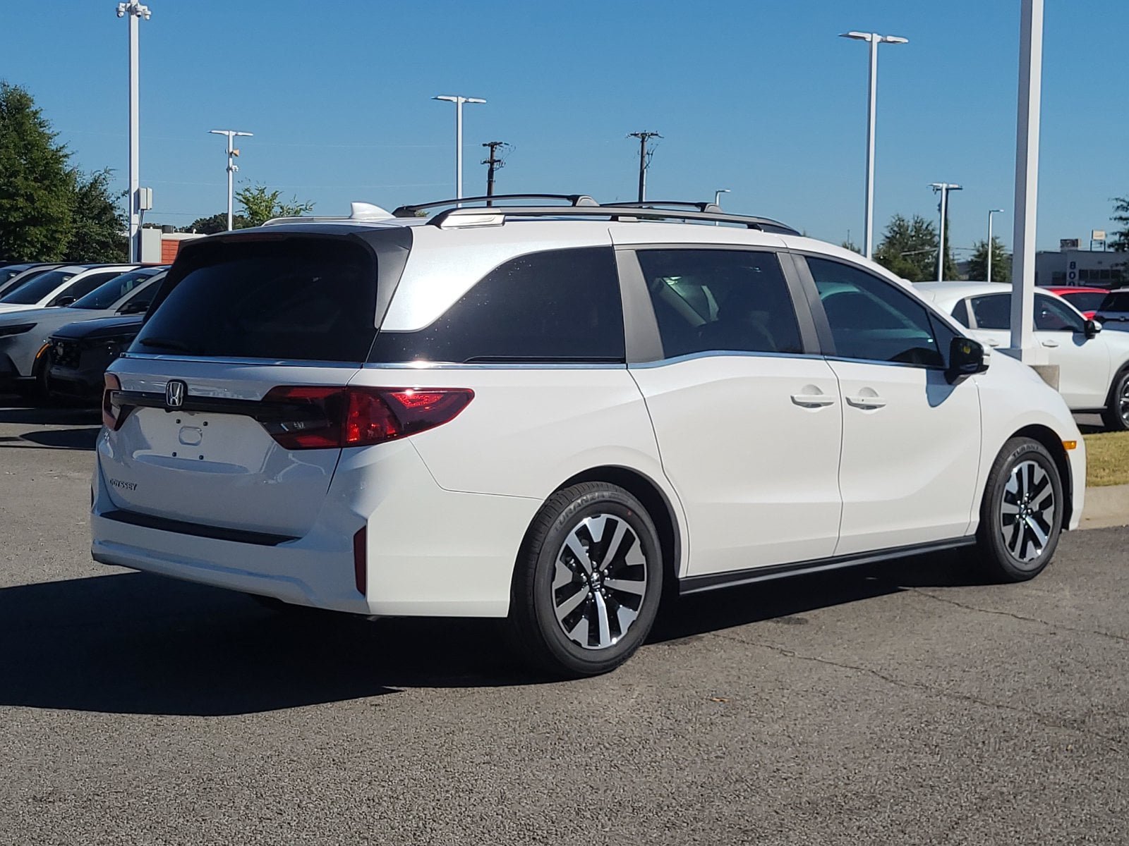 New 2027 Honda Odyssey EX-L image 3