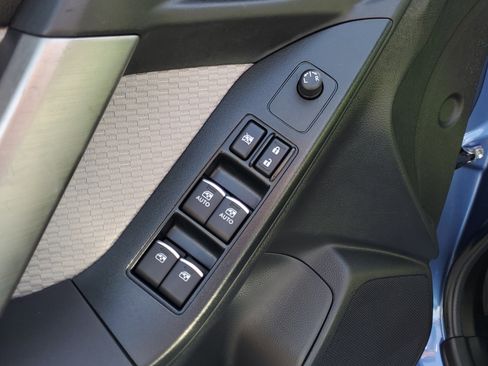 Used 2018 Subaru Forester 2.5i Premium image 19