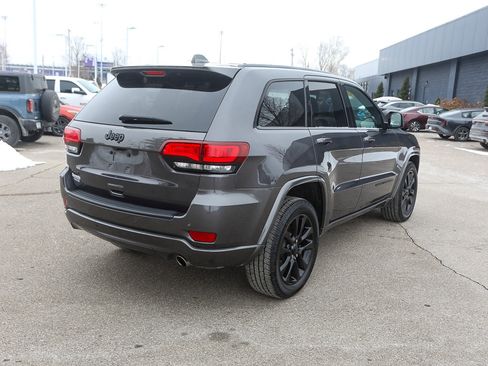 Used 2018 Jeep Grand Cherokee Altitude image 6