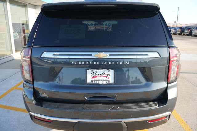 Used 2021 Chevrolet Suburban LS AWD/4WD image 35