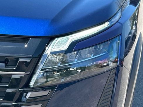 New 2026 Nissan Pathfinder Platinum w/ Cargo Package AWD/4WD image 9