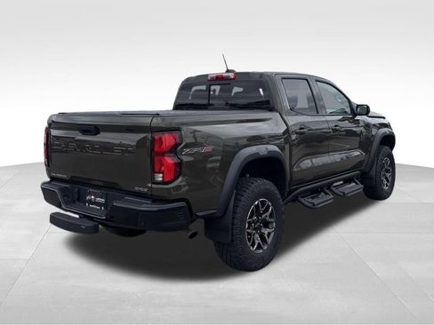 Used 2024 Chevrolet Colorado ZR2 w/ ZR2 Convenience Package III AWD/4WD image 33