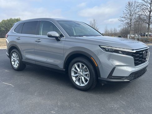 Used 2025 Honda CR-V EX-L image 2