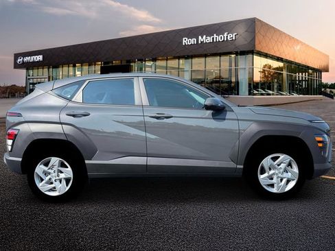 New 2026 Hyundai Kona SE image 9