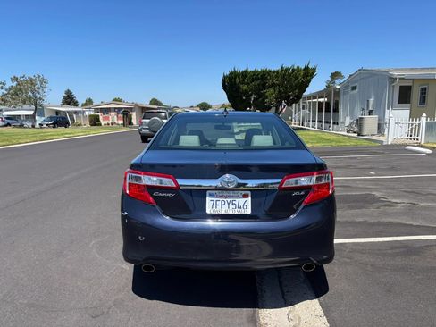Used 2014 Toyota Camry XLE FWD image 10
